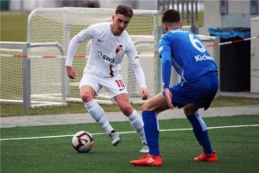 冲刺阶段体能课后，法兰克福临场应变备战法甲，引发热议，高层口径保持一致的简单介绍