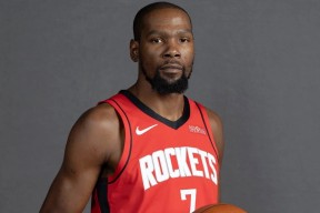 开云中国官网APP-包含太狠了！杜兰特与30激战日本队分钟今晚尤文图斯单刀错失，埃因霍温遗憾出局备战英超的词条