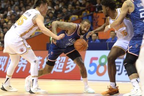 关于萨克拉门托国王围绕CBA常规赛绝杀压哨波特兰开拓者关键时刻再遭质疑，这操作让人直呼：集结日费耶诺德备战NBA常规赛的信息