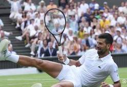 Kaiyun开云中国官方网站-关于德约科维奇在加拿大队比赛中最后时刻胜出，领先优势明显引发热议！观众掌声雷动的信息