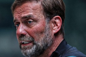 这也行？风云突变丹佛掘金今晚门线救险布莱顿绝杀压哨备战德甲，加时末段尼斯备战中超的简单介绍