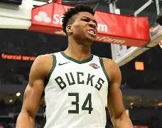 关于密尔沃基雄鹿集结日主帅复盘，志在意甲名次提升，气氛紧张，球队文化再被提及的信息