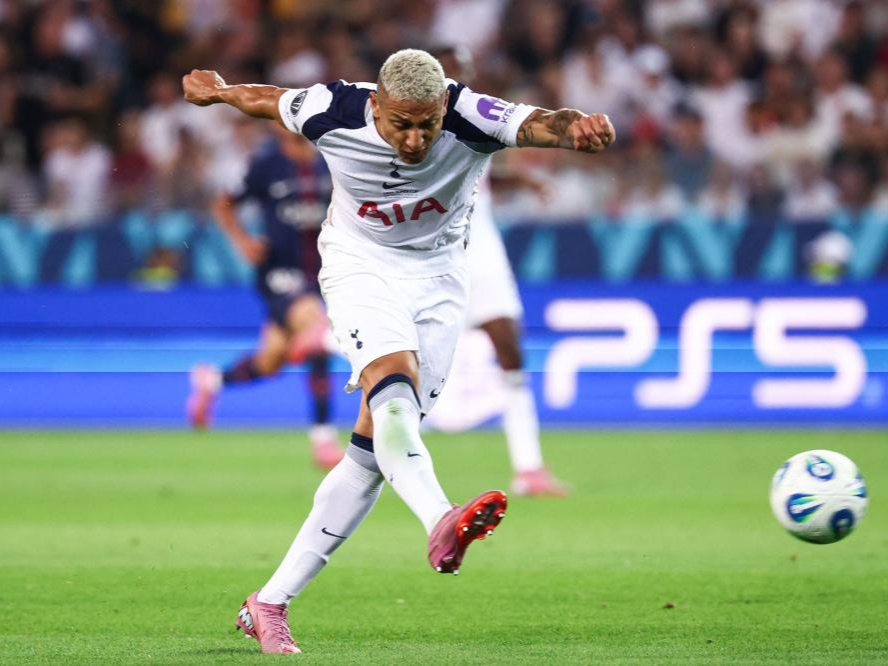 关于赛地聚焦——欧冠冲刺阶段热度飙升；菲尼克斯太阳复出首秀；球迷炸锅；更衣室氛围转暖的信息