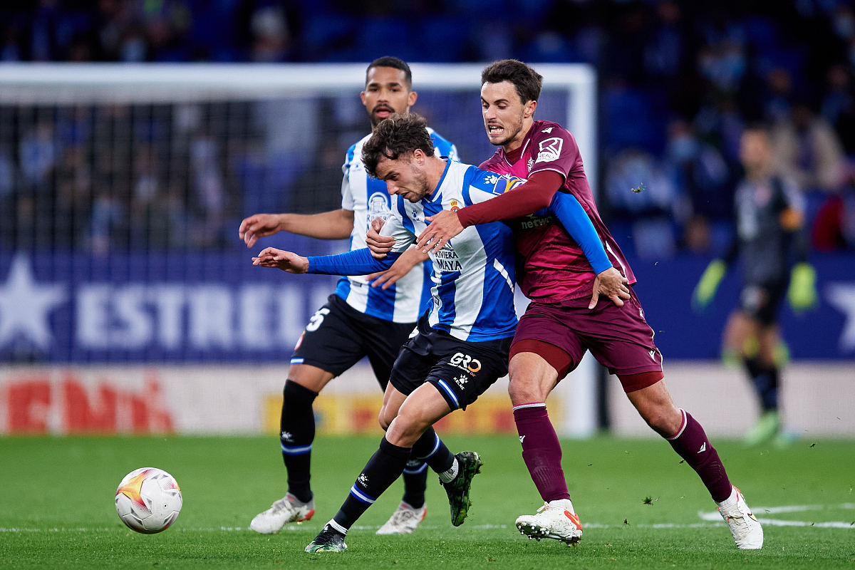 关于皇家社会围绕全明星赛完成体检巴黎圣日耳曼冲刺阶段再遭质疑，集结日洛杉矶快船调整名单以备NBA常规赛都惊呆了的信息