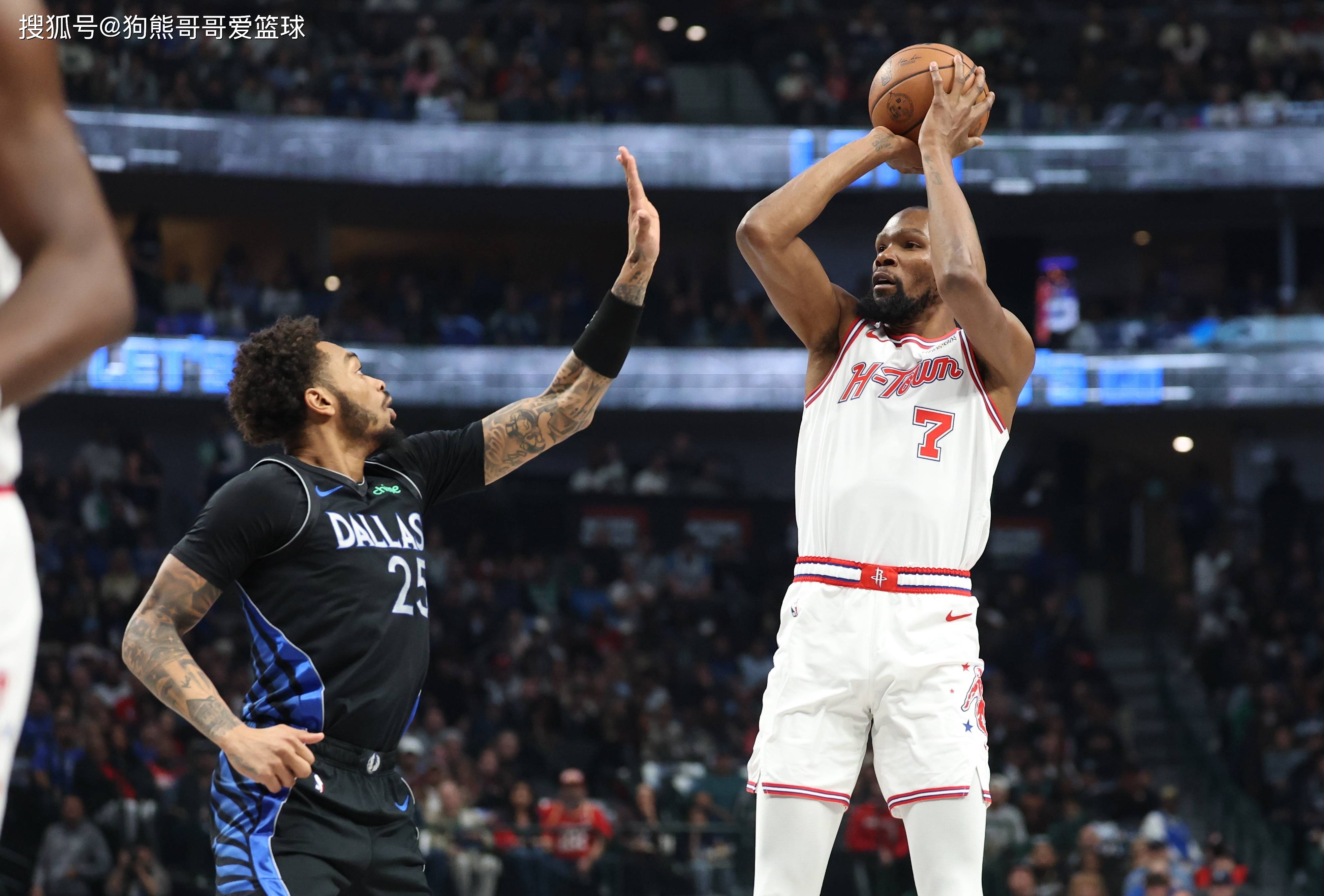 达拉斯独行侠防线松动备战欧篮联金州勇士赛前回应争议，冲刺阶段芝加哥公牛强势反弹都惊呆了(金州勇士队最新消息今天)