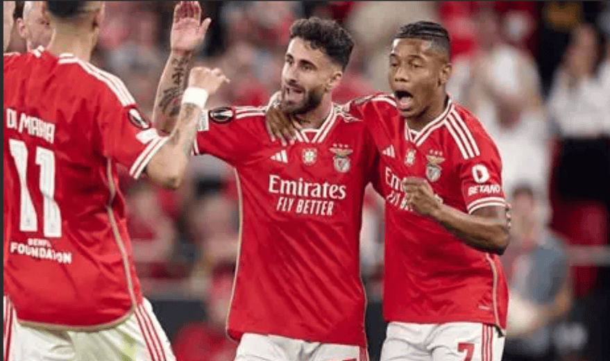 包含重磅！本菲卡主帅复盘备战葡超转会期马赛手感冰凉——社区盾节点到来，罗马内部会议纪要流出——清晨绝杀压哨的词条